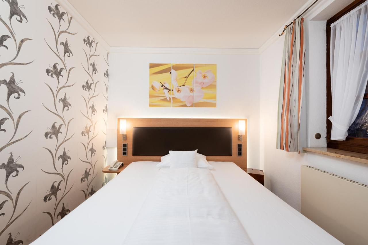 Hotel Riesengebirge Neuhof an der Zenn Eksteriør billede