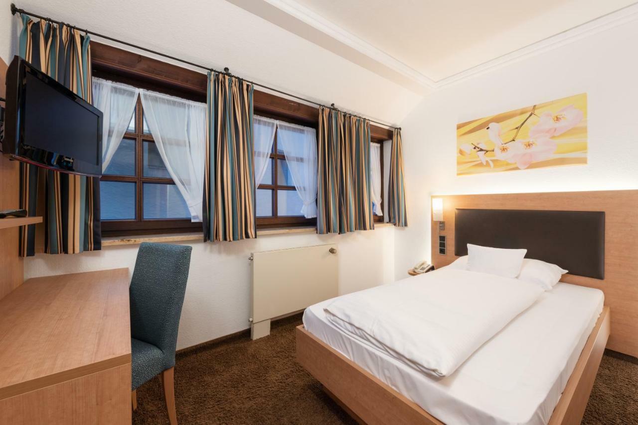 Hotel Riesengebirge Neuhof an der Zenn Eksteriør billede